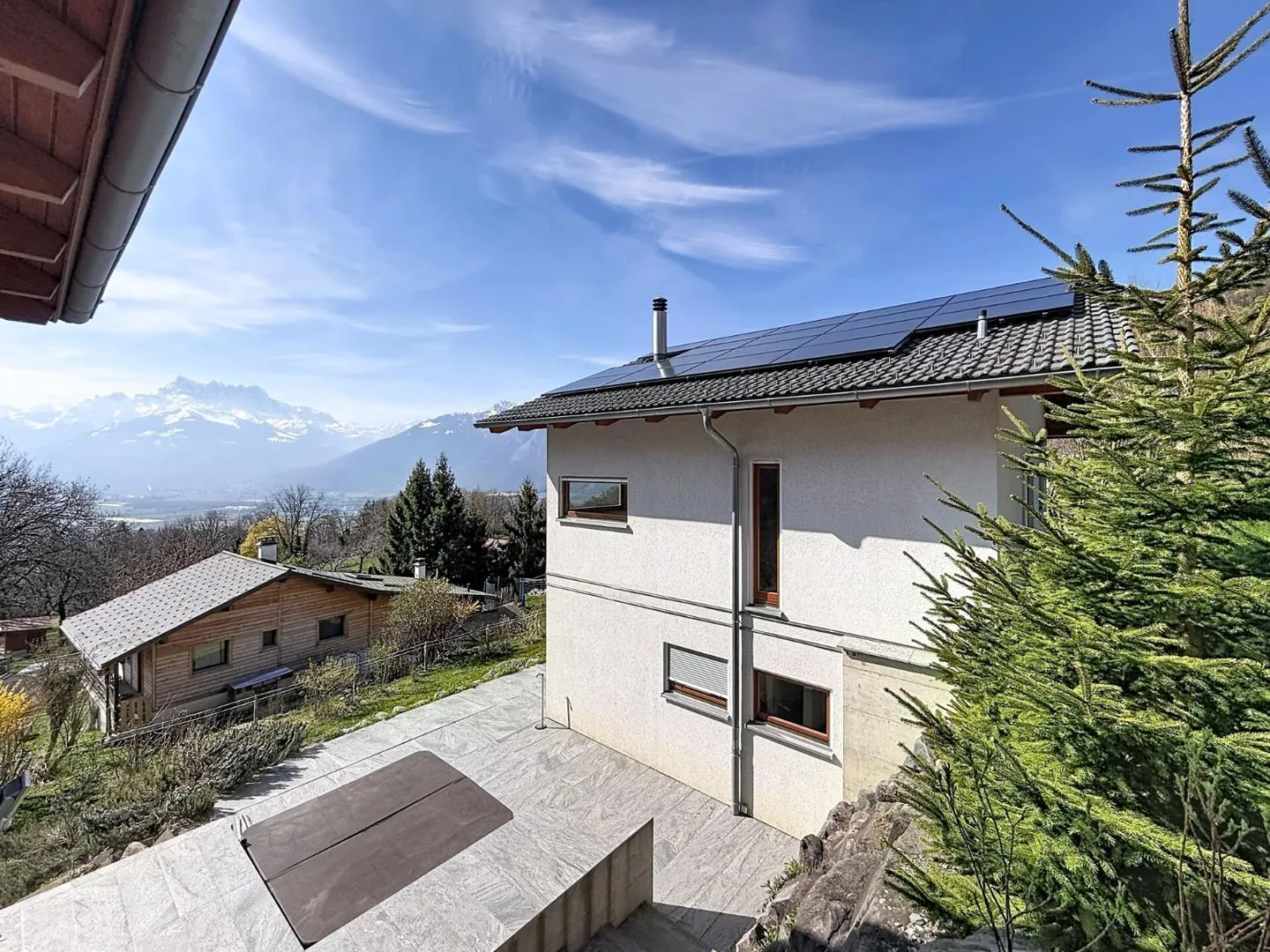 Architektenhaus mit Bergblick - Foto 3 von 13