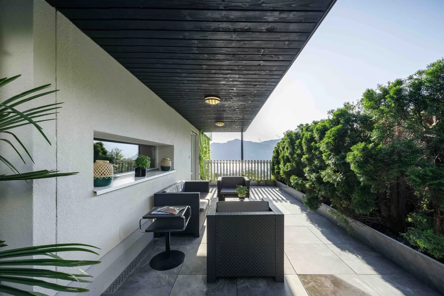 Villa exclusive avec vue spectaculaire sur le lac et les montagnes - Photo 30 sur 34