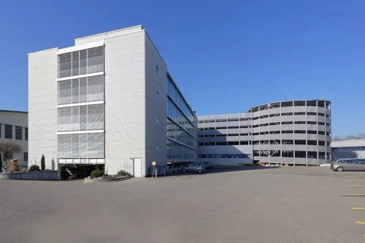 «Attraktiv gelegene Bürofläche in der Industrie Eich» - Foto 3 von 6