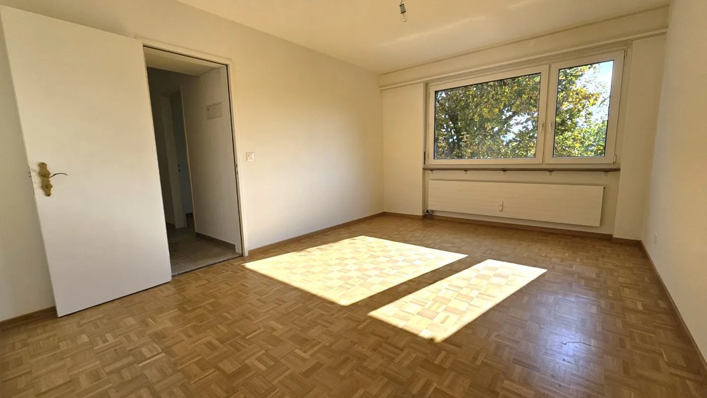 Helle 3.5-Zimmer-Wohnung mit Balkon - Foto 8 von 13