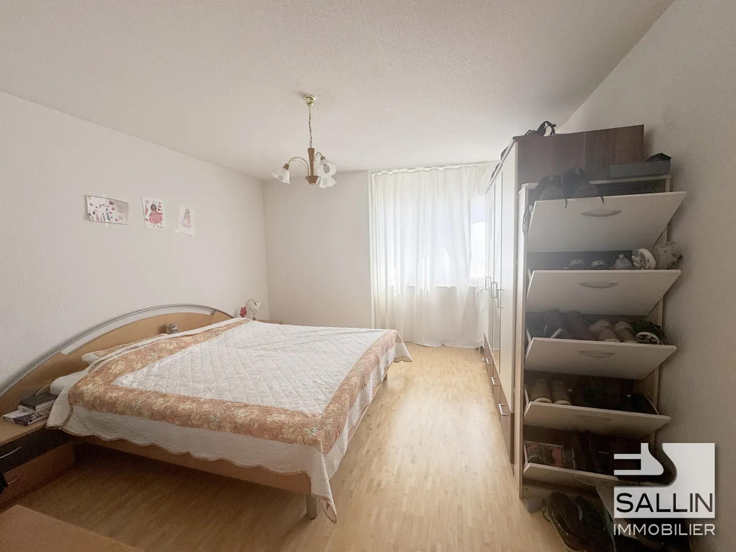 Spacious 5-room apartment on the 3rd floor with indoor parking space - Photo 4 of 9