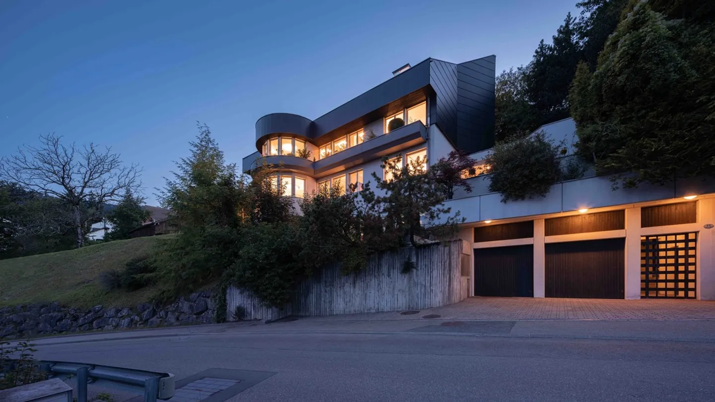 Villa exclusive avec vue spectaculaire sur le lac et les montagnes - Photo 34 sur 34