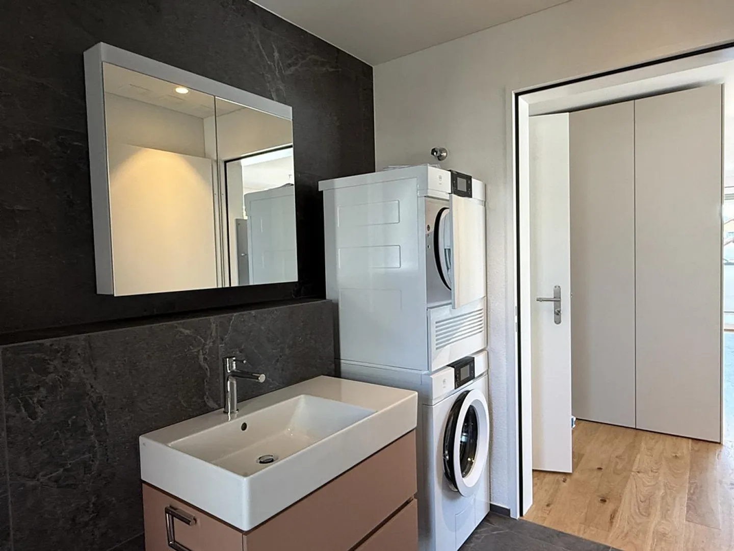 Appartement 2,5 pièces 1er étage - Photo 10 sur 13