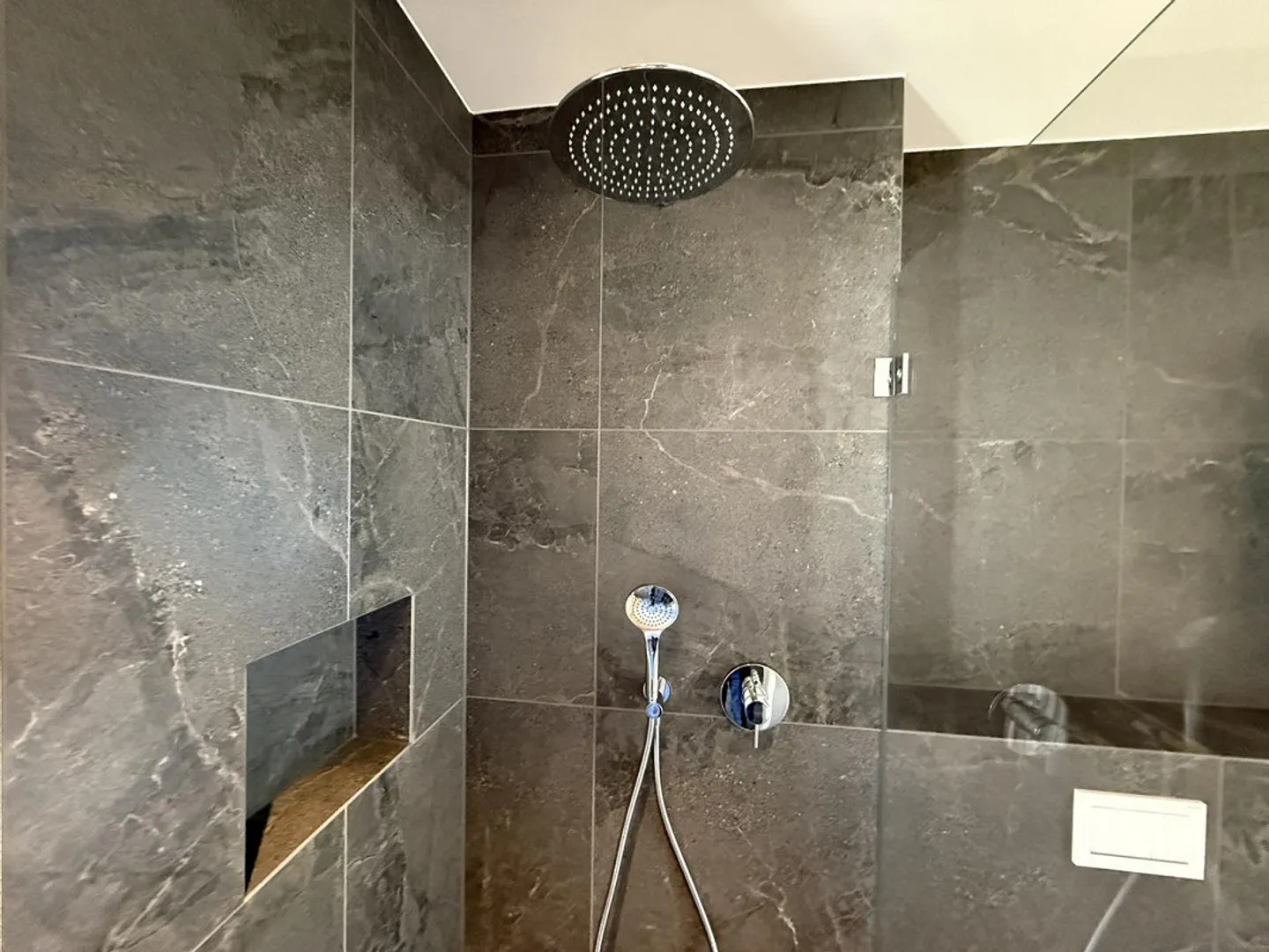 Appartement 2,5 pièces 1er étage - Photo 11 sur 13