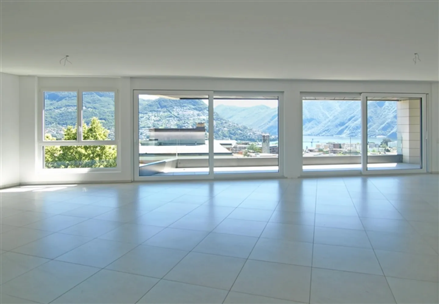 «Lugano 6,5-Zimmer-Penthäuser mit Seeblick - 4 Schlafzimmer» - Foto 2 von 15