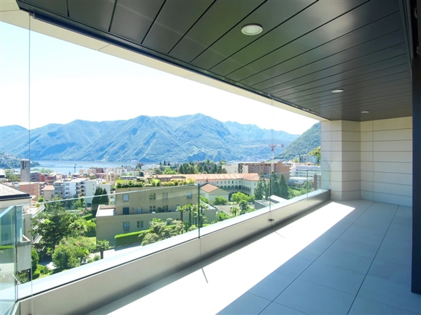 «Lugano 6,5-Zimmer-Penthäuser mit Seeblick - 4 Schlafzimmer» - Foto 6 von 15