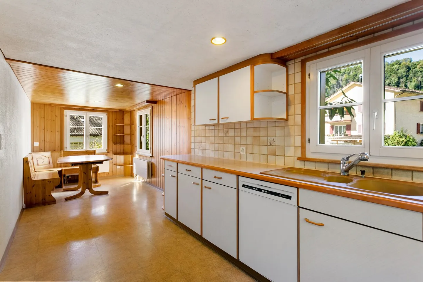 Redesigning a single-family home, unleashing family life - Photo 3 of 8