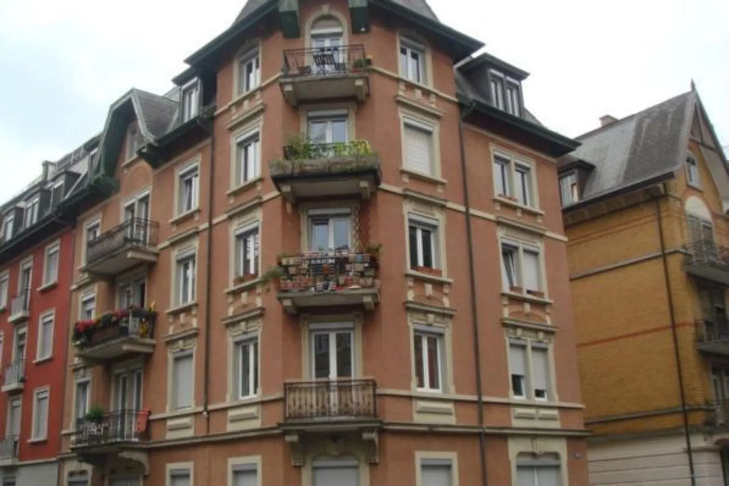 Gemütliche Dachwohnung in Zürich - Foto 1 von 6