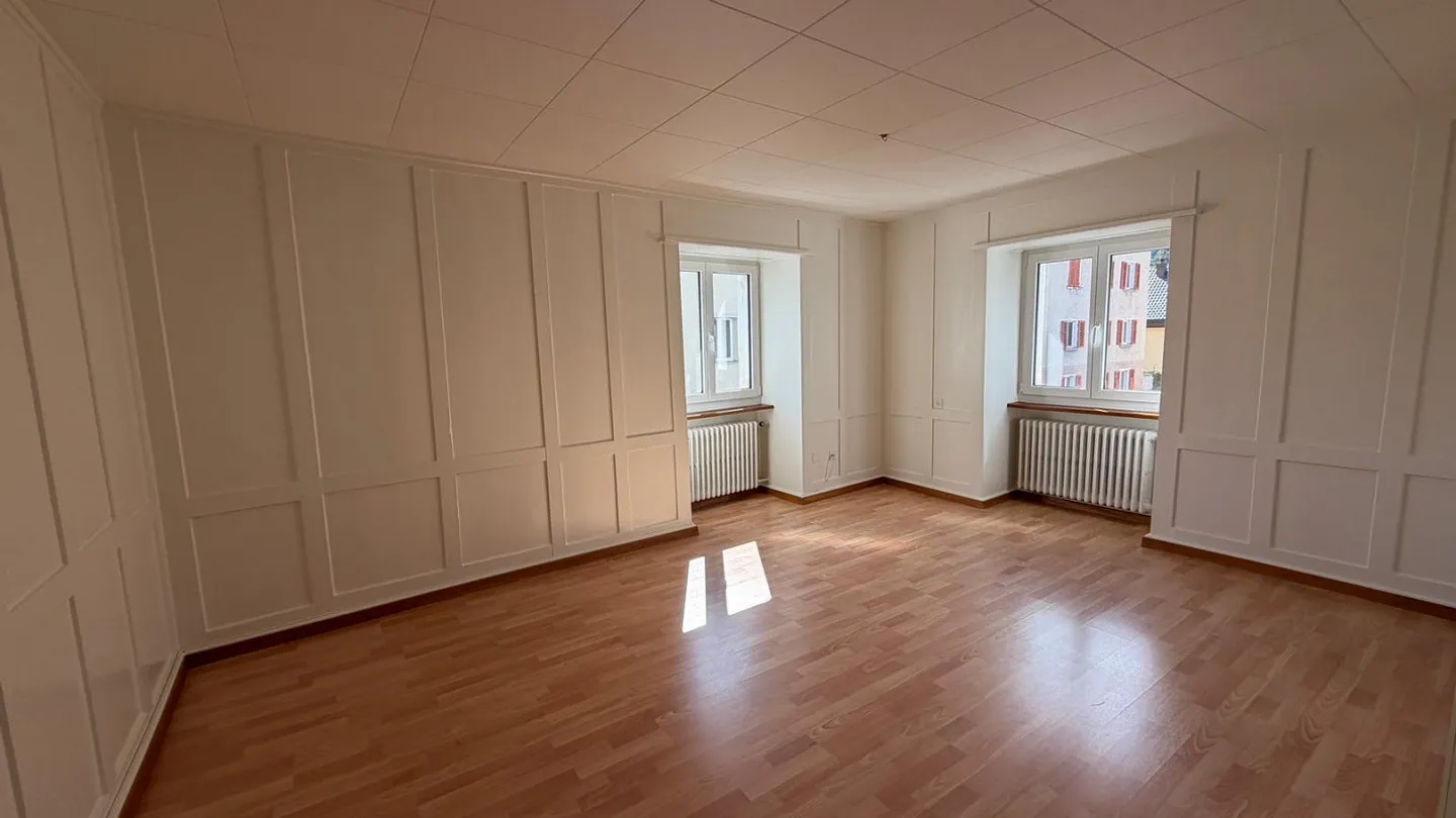 4.5 Room Apartment Domat/Ems - Photo 2 of 6