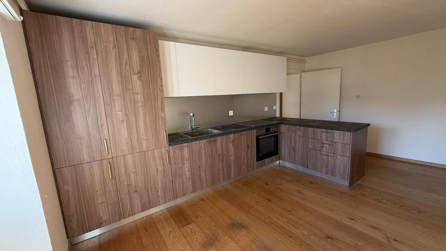 4.5 Room Apartment Domat/Ems - Photo 6 of 6