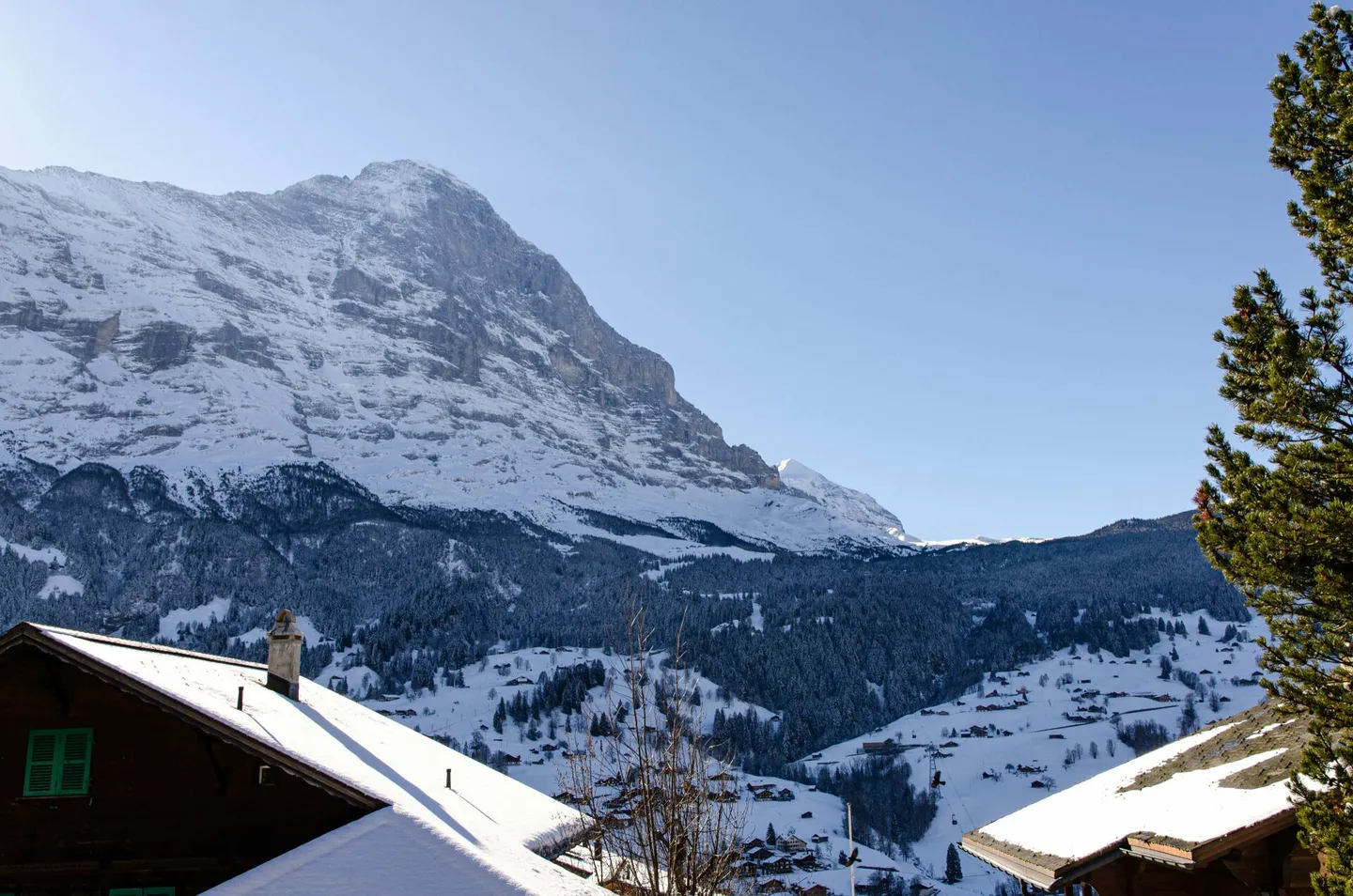 Charming 5.5-room apartment with gallery, Chalet Silberblume - Photo 3 of 35