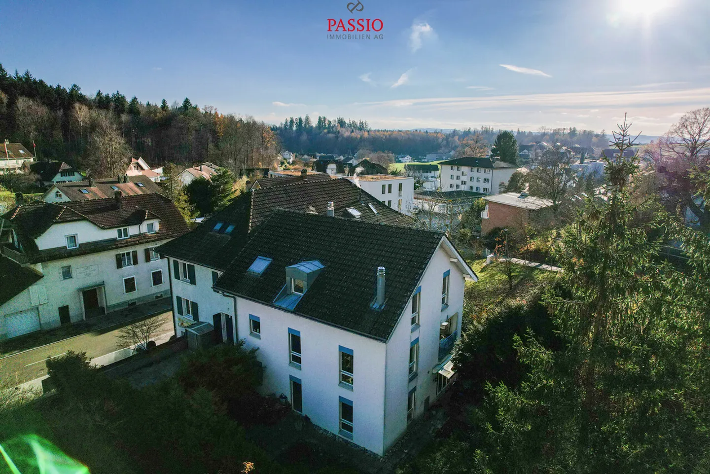 Ampio appartamento di 4,5 stanze con camino in una posizione tranquilla - Foto 15 di 19