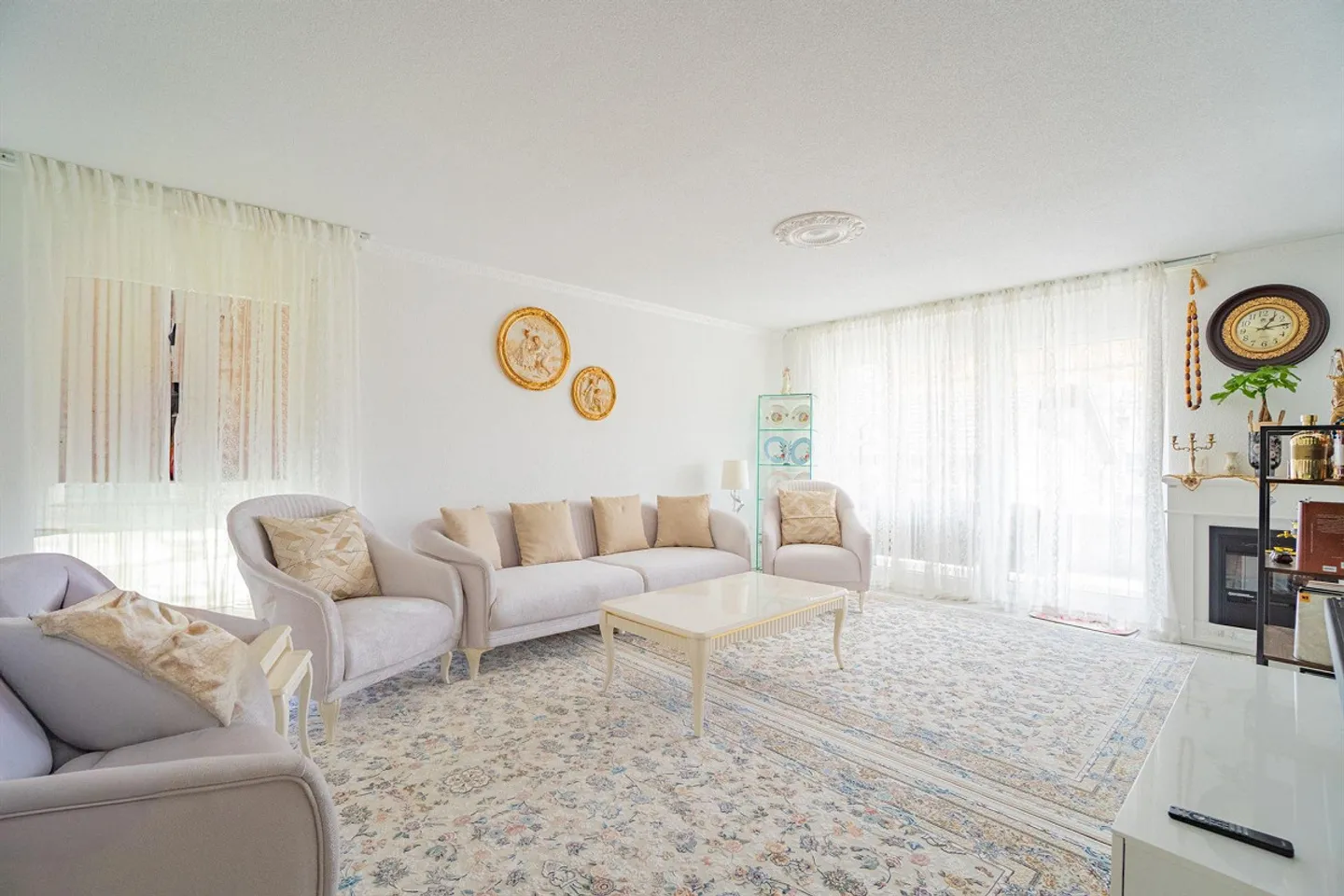 Appartamento 4.5 stanze con balcone in posizione tranquilla - Foto 9 di 13