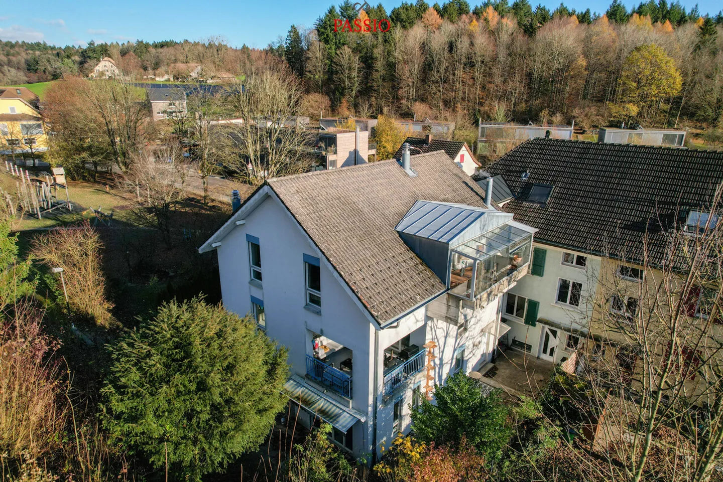 Ampio appartamento di 4,5 stanze con camino in una posizione tranquilla - Foto 17 di 19