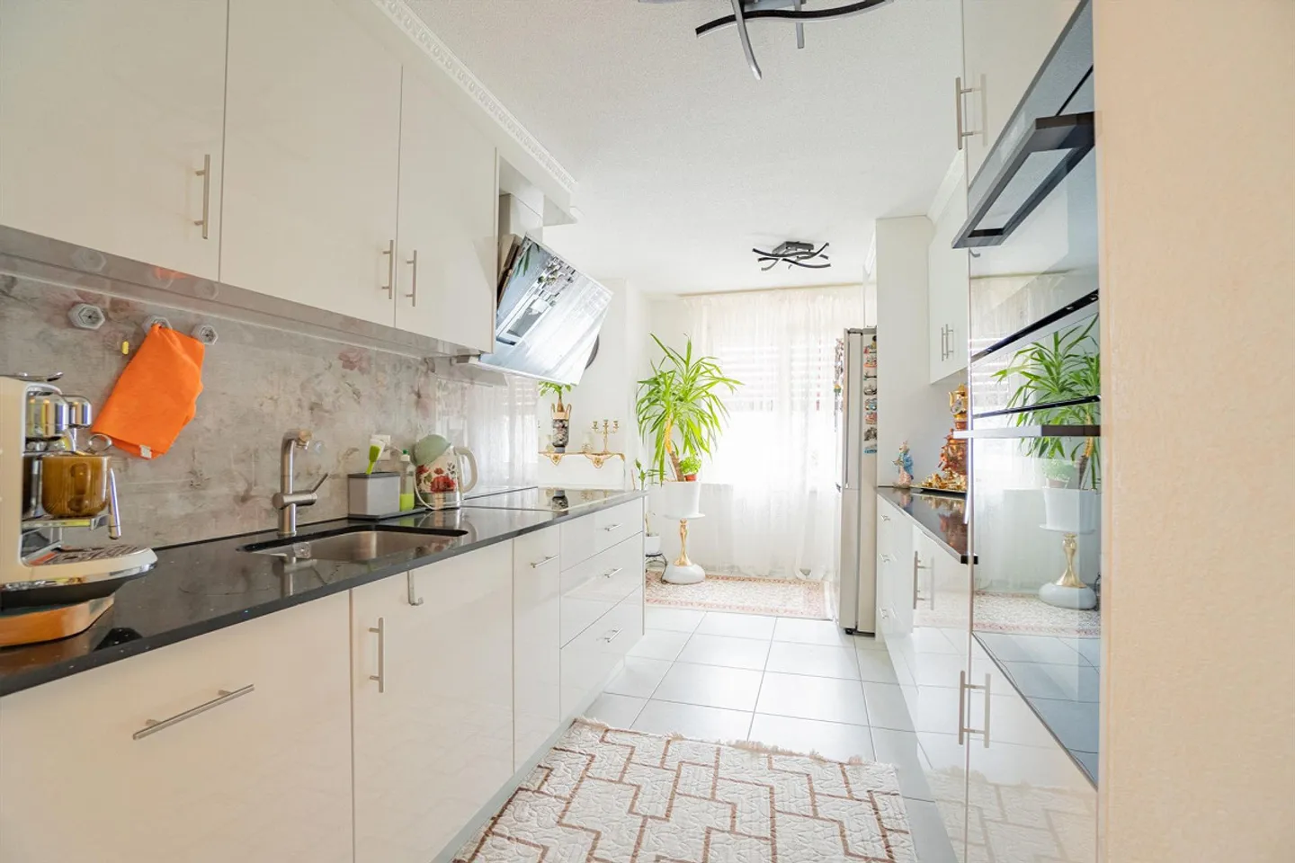 Appartamento 4.5 stanze con balcone in posizione tranquilla - Foto 6 di 13