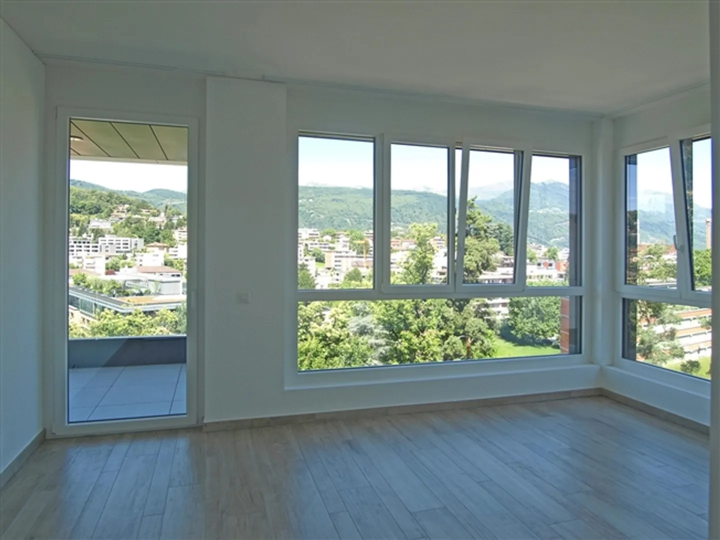«Lugano 6,5-Zimmer-Penthäuser mit Seeblick - 4 Schlafzimmer» - Foto 11 von 15