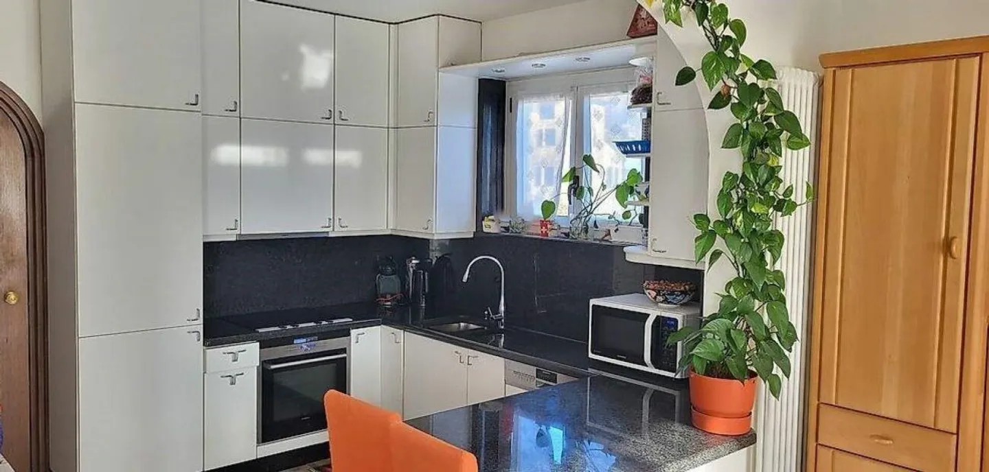 4.5-ROOM APARTMENT WITH OPEN VIEW - Photo 2 of 6