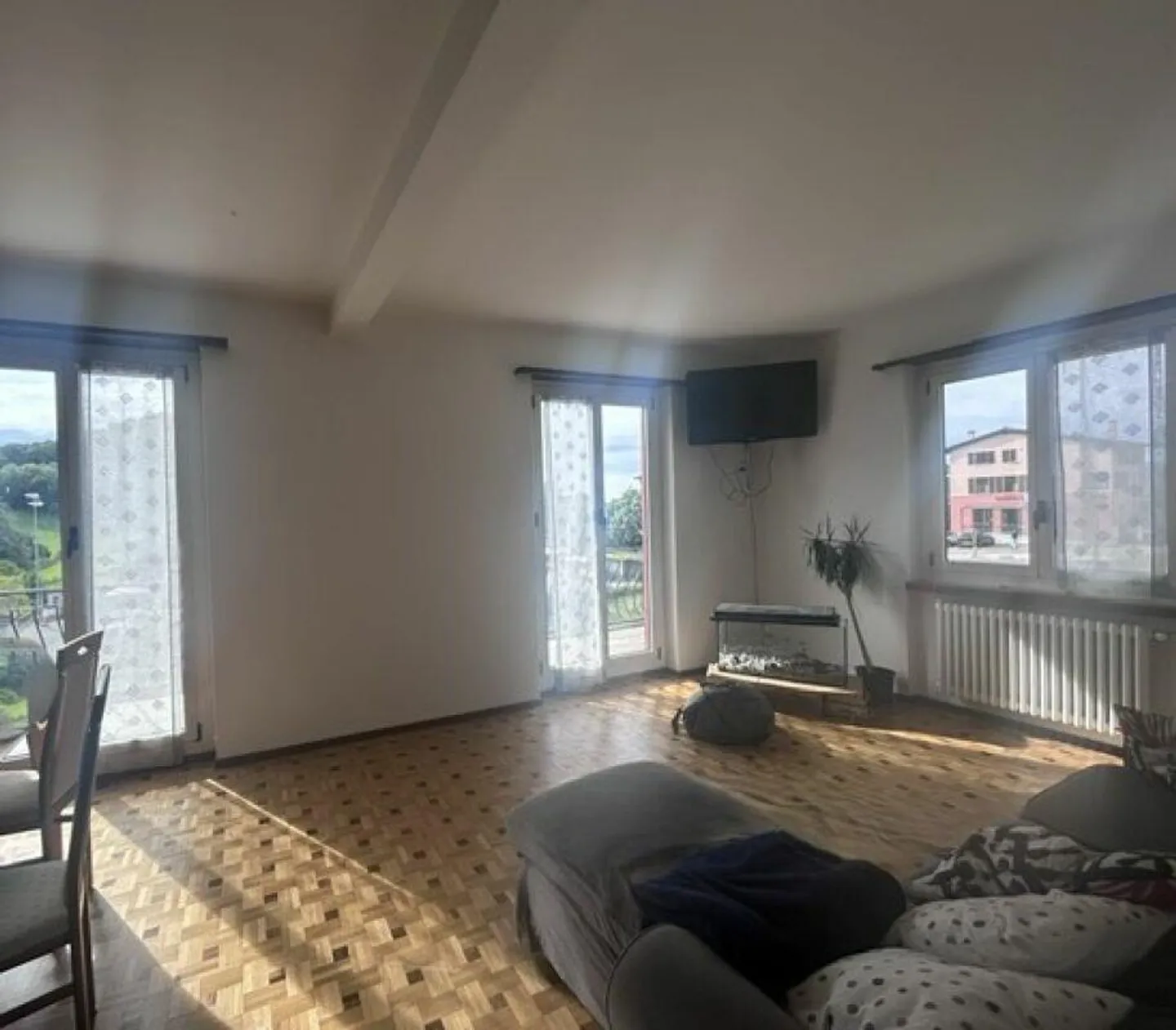4.5-ROOM APARTMENT WITH OPEN VIEW - Photo 3 of 6