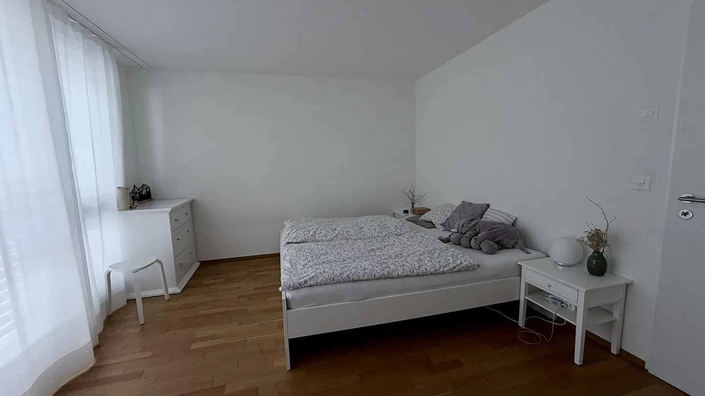 Möbliertes Zimmer mit Bad - Foto 2 von 6