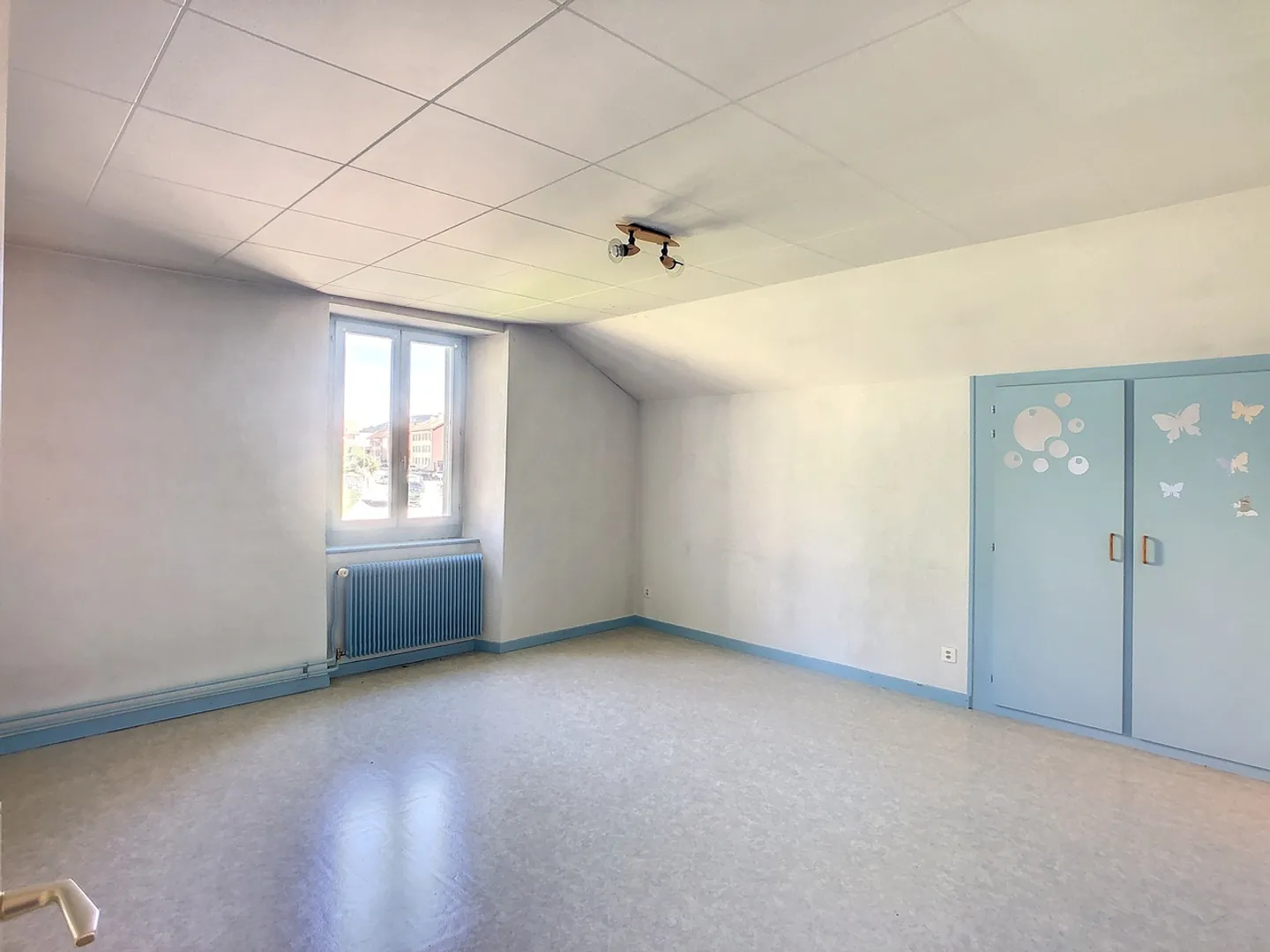 Edificio misto di 3779 m3, con uffici, magazzino, appartamento e garage - Foto 13 di 13