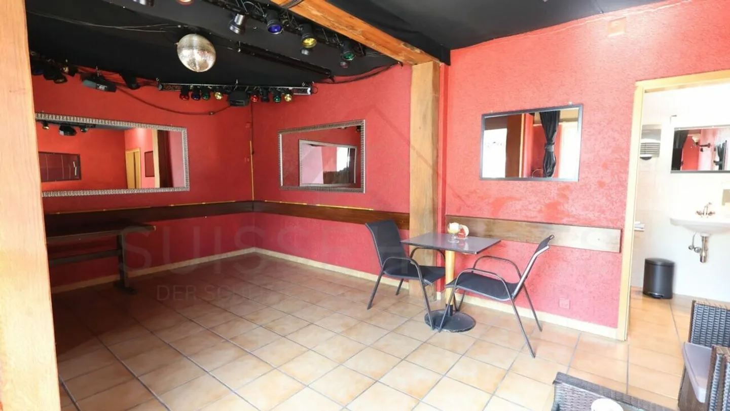 Residential and commercial property in Fahy (JU) - charm and potential for living - Photo 5 of 27