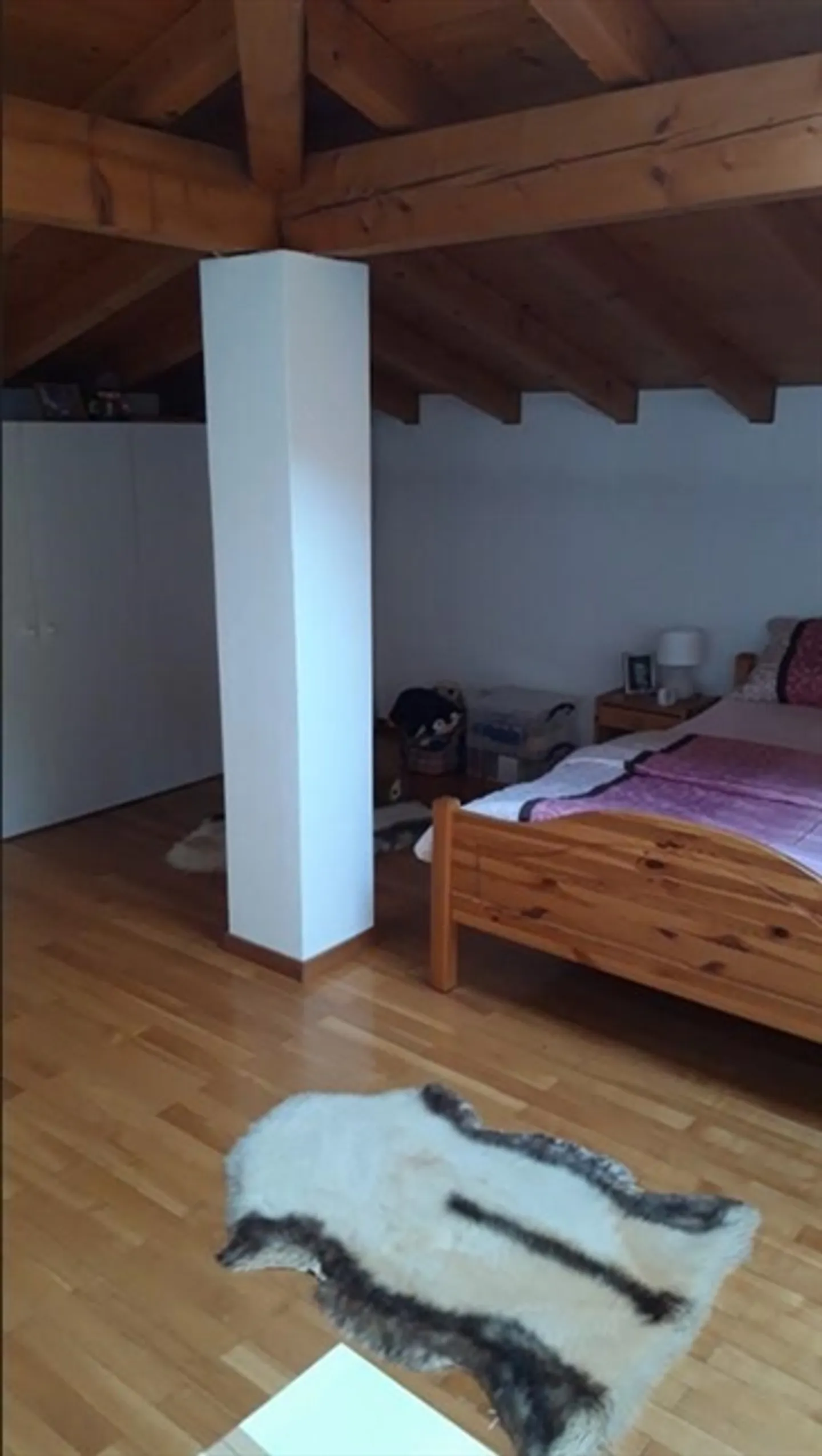 «Appartamento mansardato 3.5 locali con posteggio interno / 3.5 Zimmer-Dachgeschosswohnung mit Innenstellplatz» - Foto 7 di 16