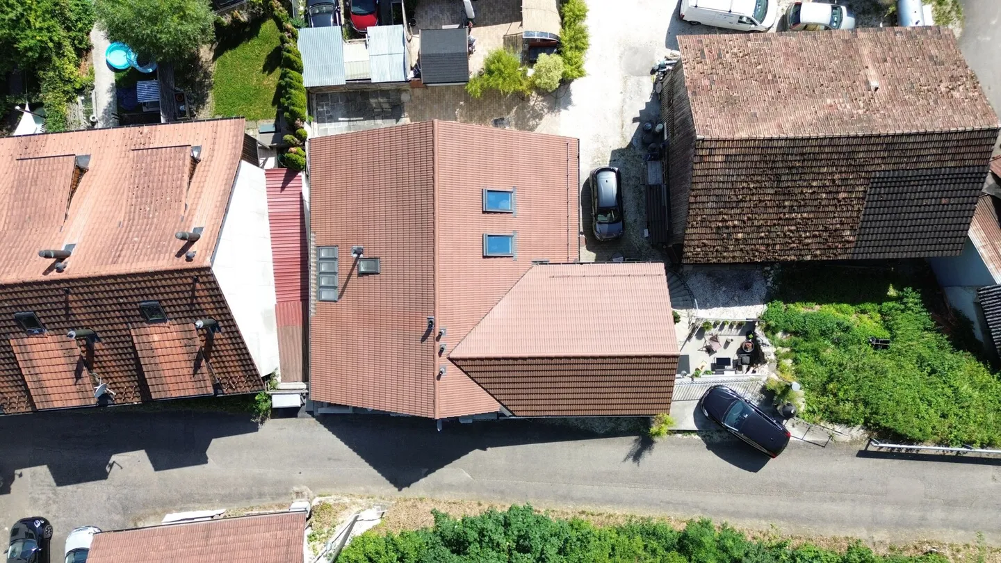 Maison multifamiliale avec 4 appartements, entièrement rénovée et emplacement résidentiel attrayant à Seewen - Photo 6 sur 6