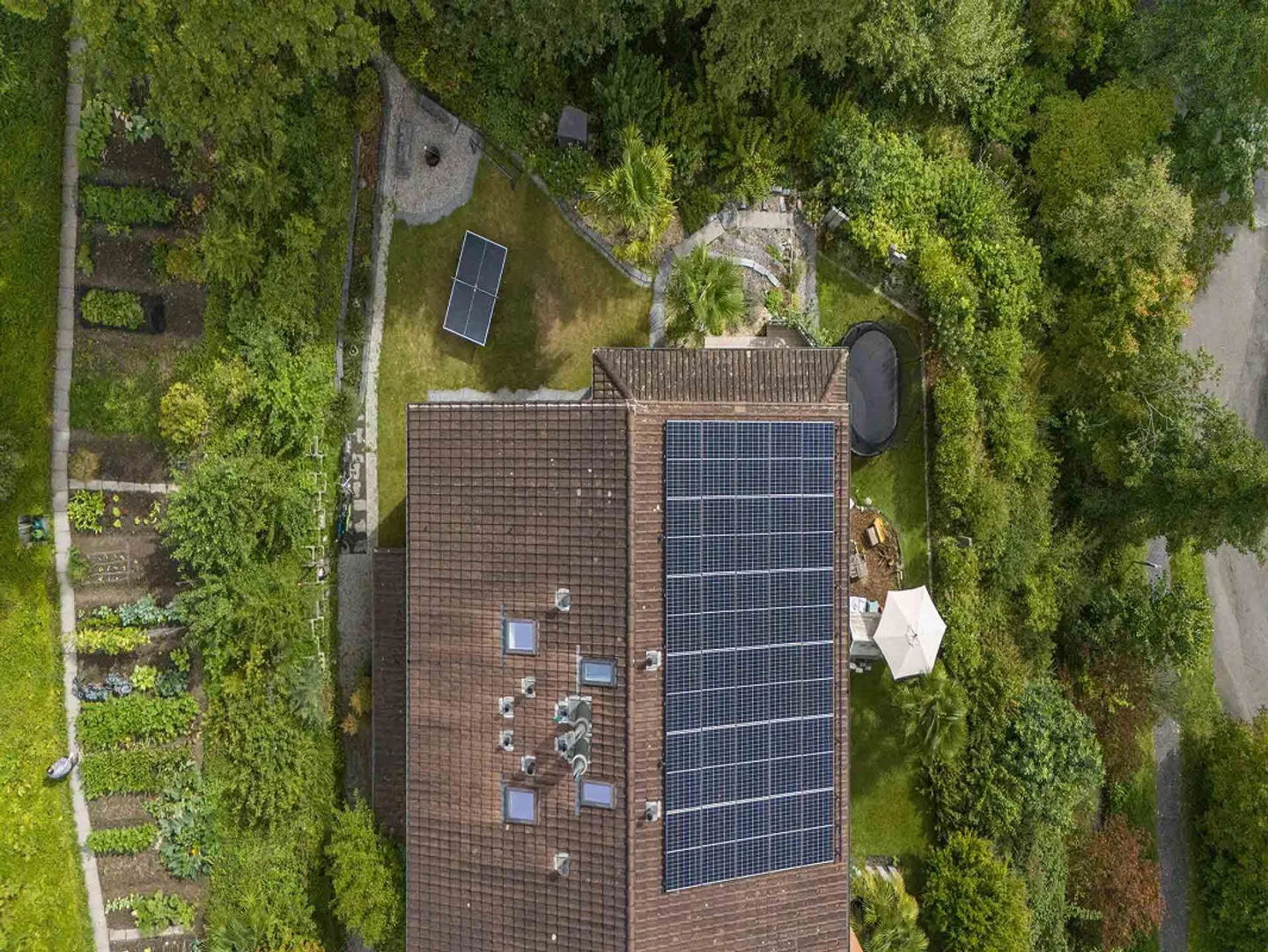Gartenidyll in Kriens: Reiheneckhaus mit Weitsicht - Foto 3 von 4