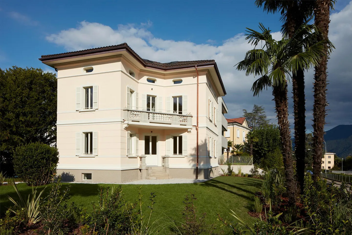 Villa historique - 7 pièces avec grand jardin - Photo 14 sur 16