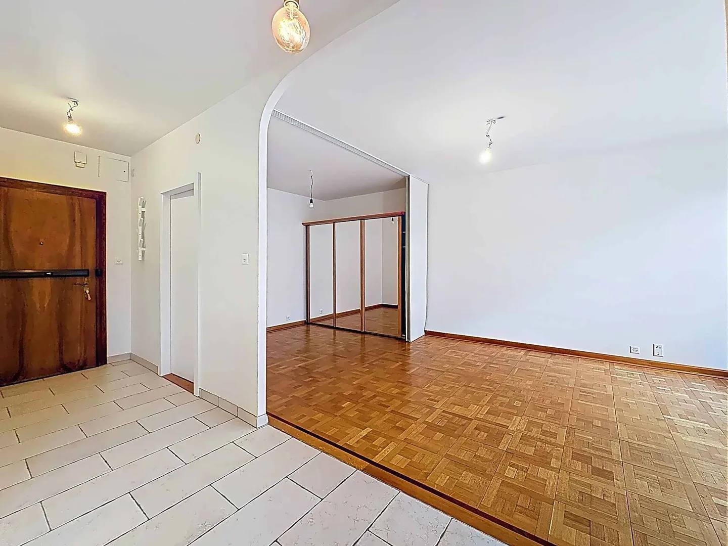 Exklusive 2-Zimmer-Wohnung mit Balkon - Foto 6 von 8