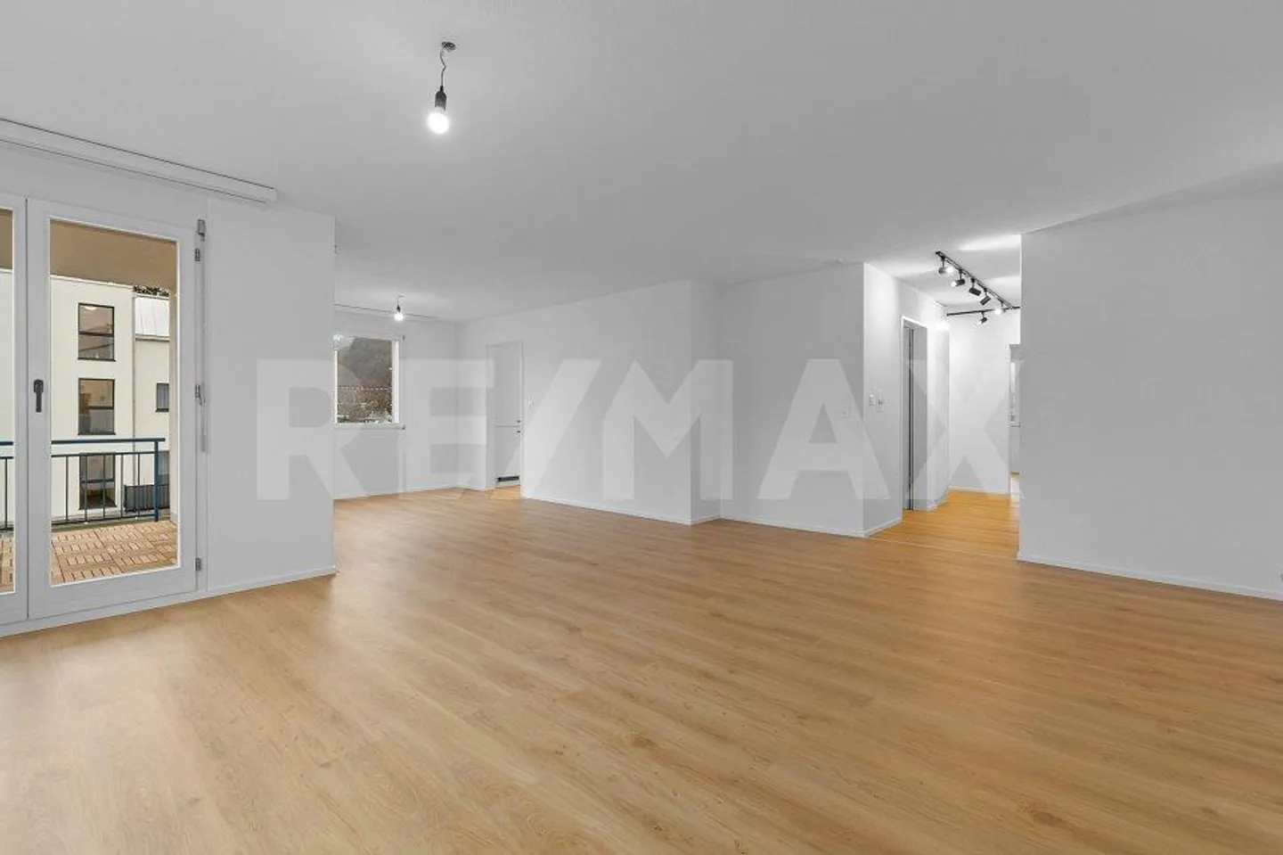 4 ½-Room Apartment - freshly renovated & ready to move in - Photo 4 of 13