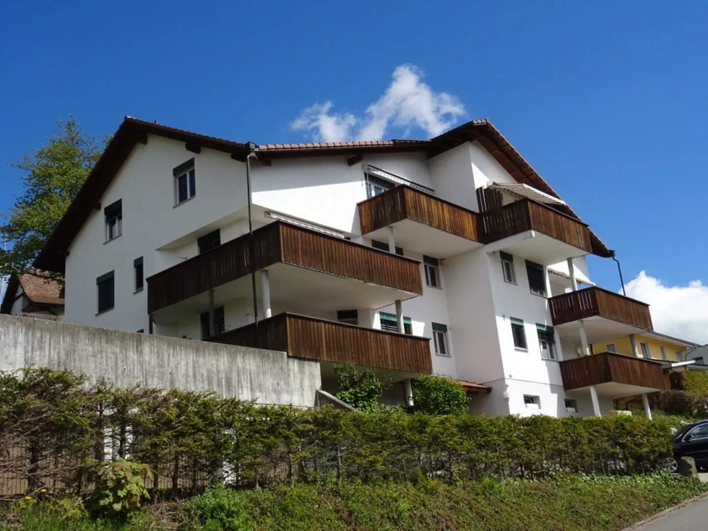 Sonnige Wohnung mit grossem Balkon - Foto 1 von 12