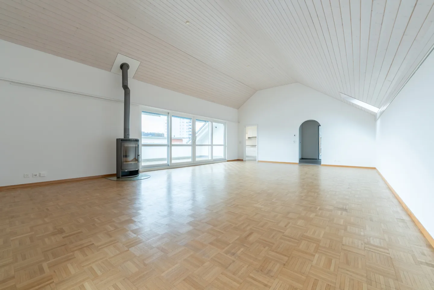 Miracle d'espace à distance de marche de la gare - Photo 2 sur 15