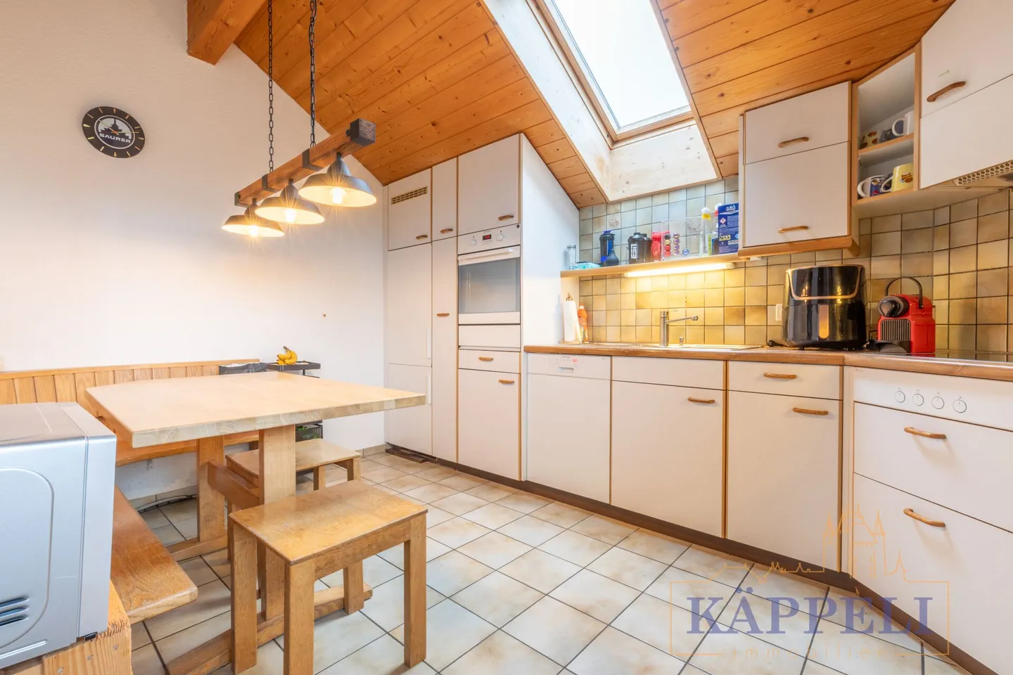 Appartement sous les combles de 5,5 pièces au centre de Wattenwil - Photo 8 sur 14