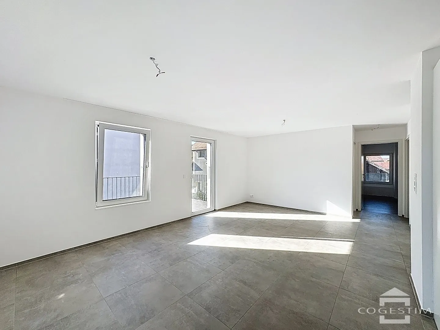 3.5 Room Apartment - Photo 8 of 13