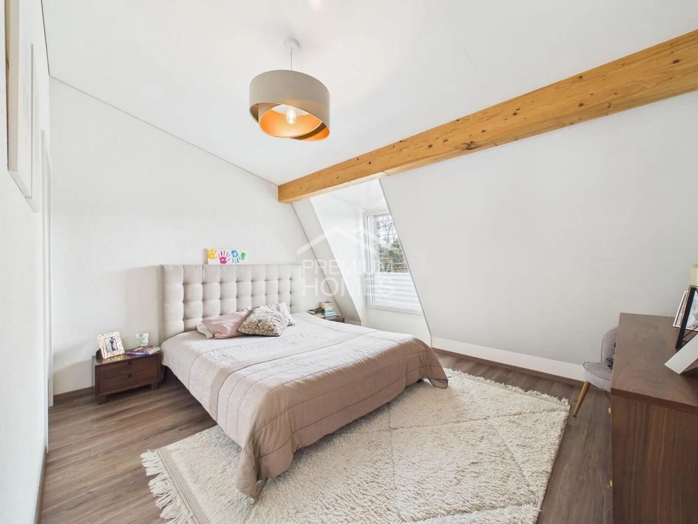 Modern Semi-Detached House Near the Lake - Photo 9 of 13