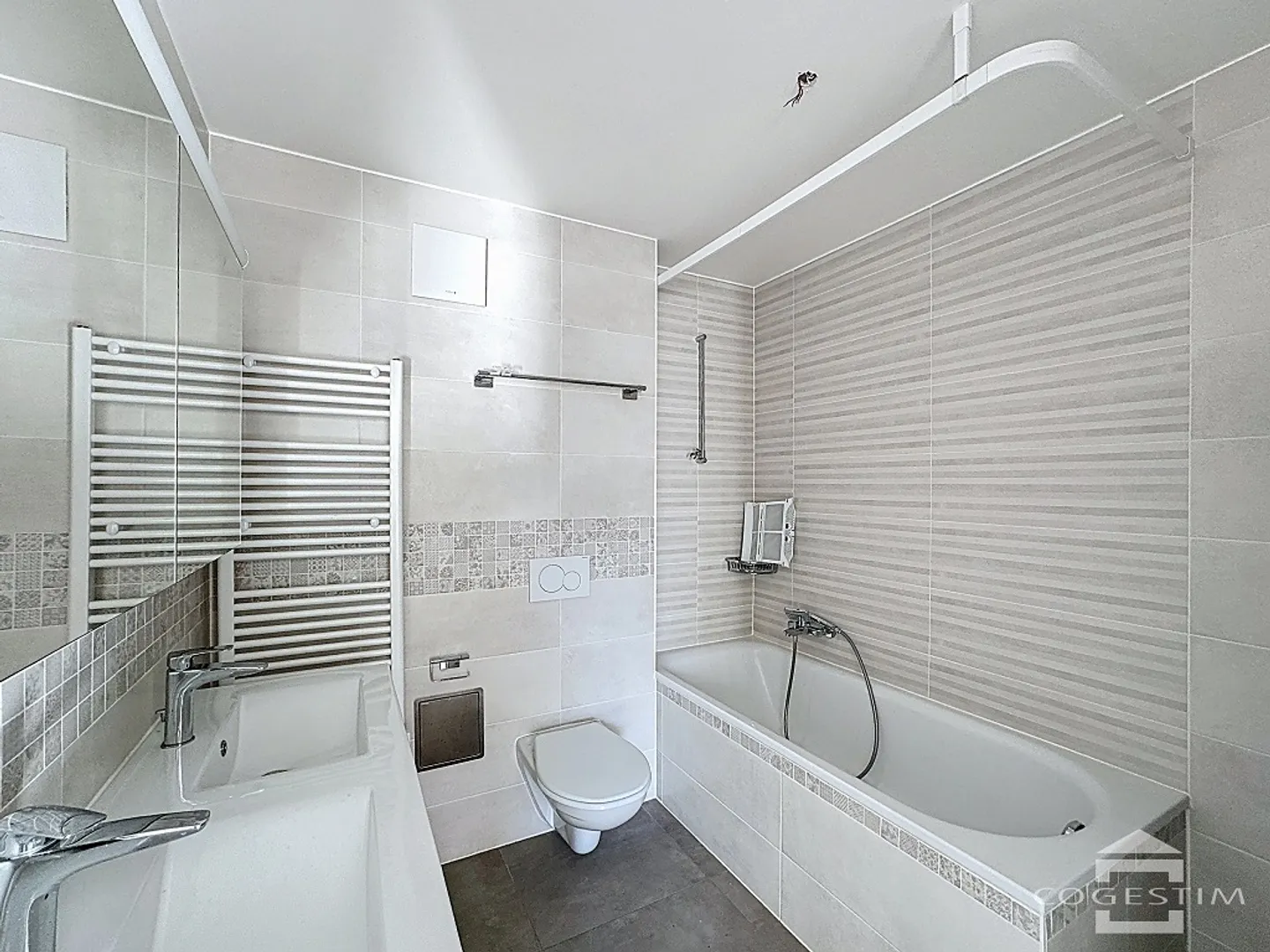 3.5 Room Apartment - Photo 12 of 13