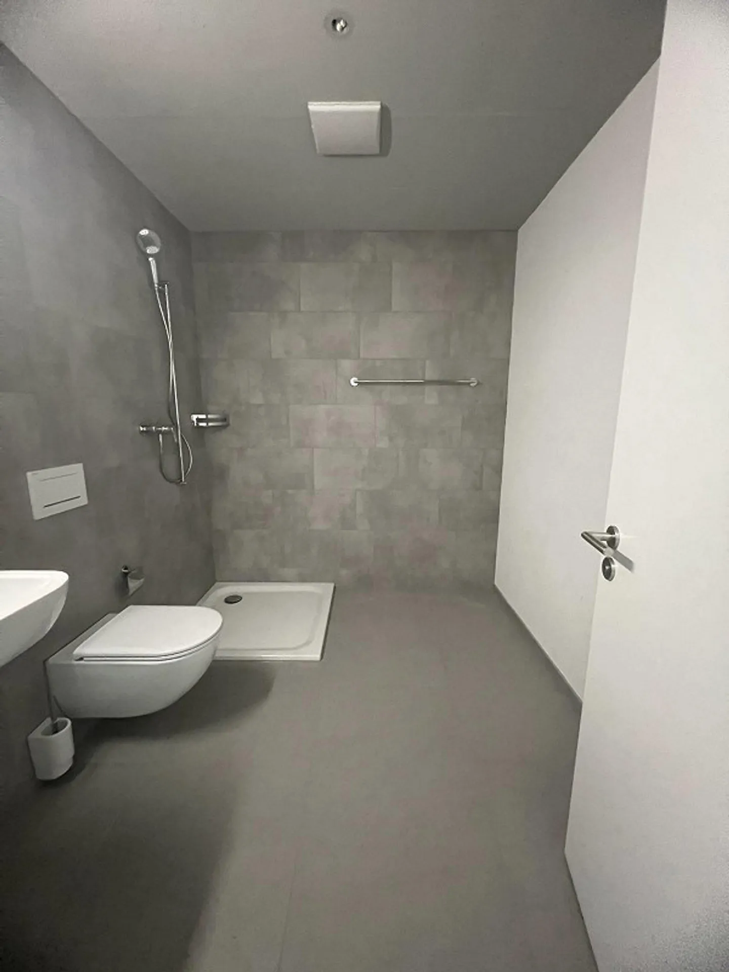 Moderno appartamento con 1 camera da letto con vista sulle montagne a Cazis - Foto 7 di 7