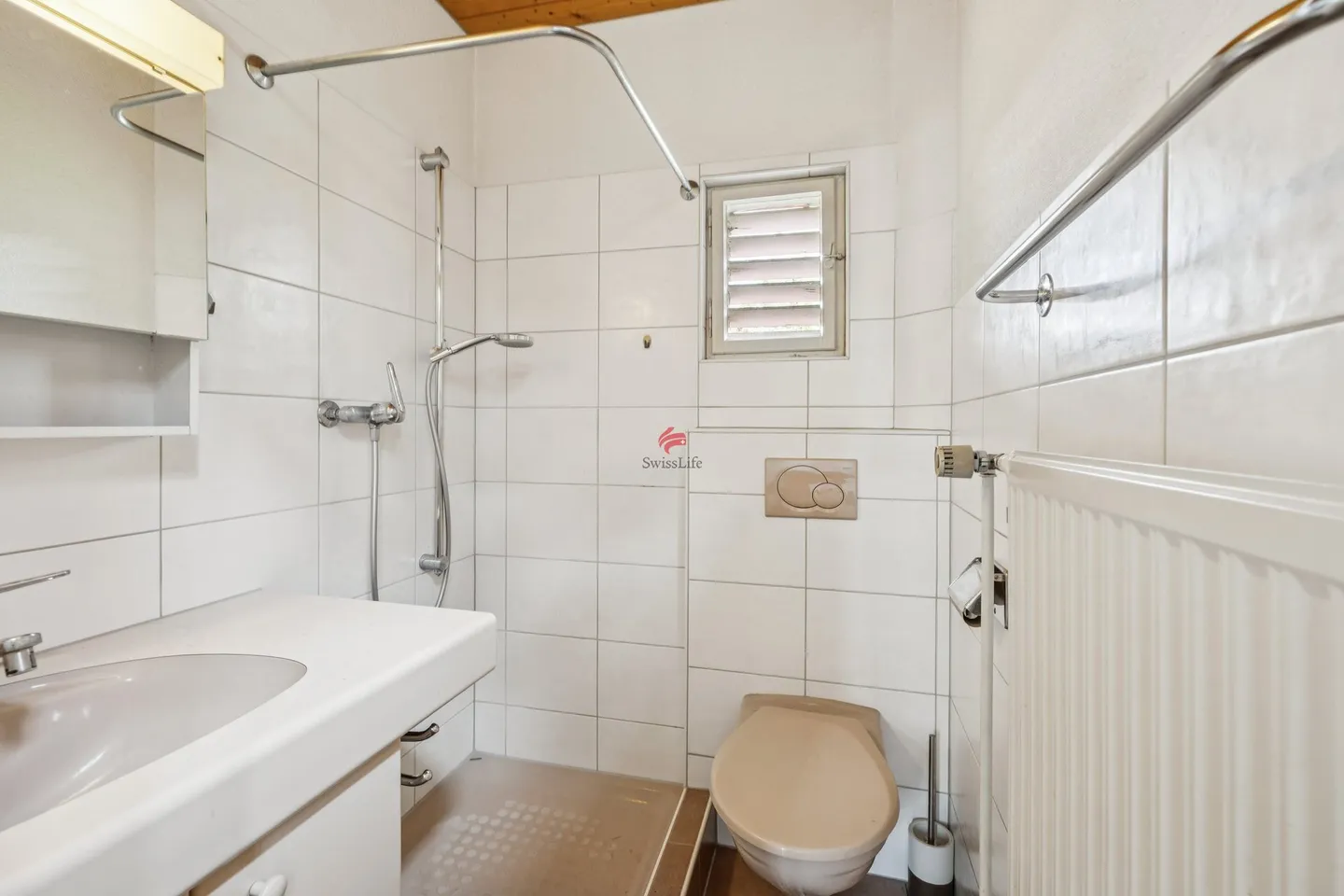Spacious living as a single or two-family house - Photo 7 of 11