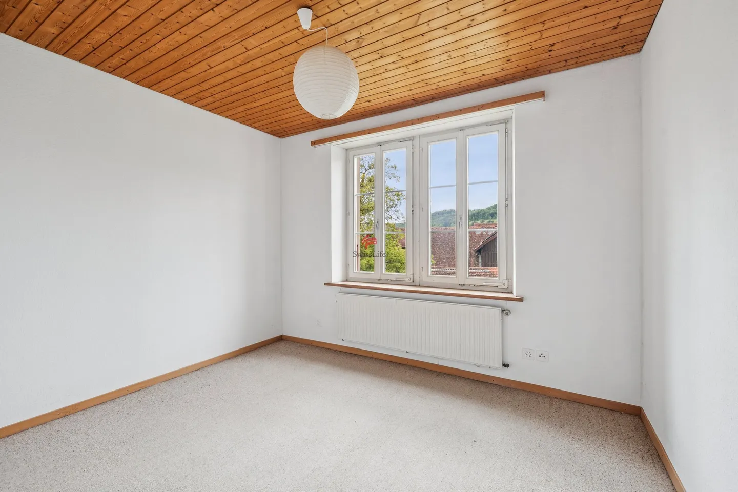 Spacious living as a single or two-family house - Photo 8 of 11