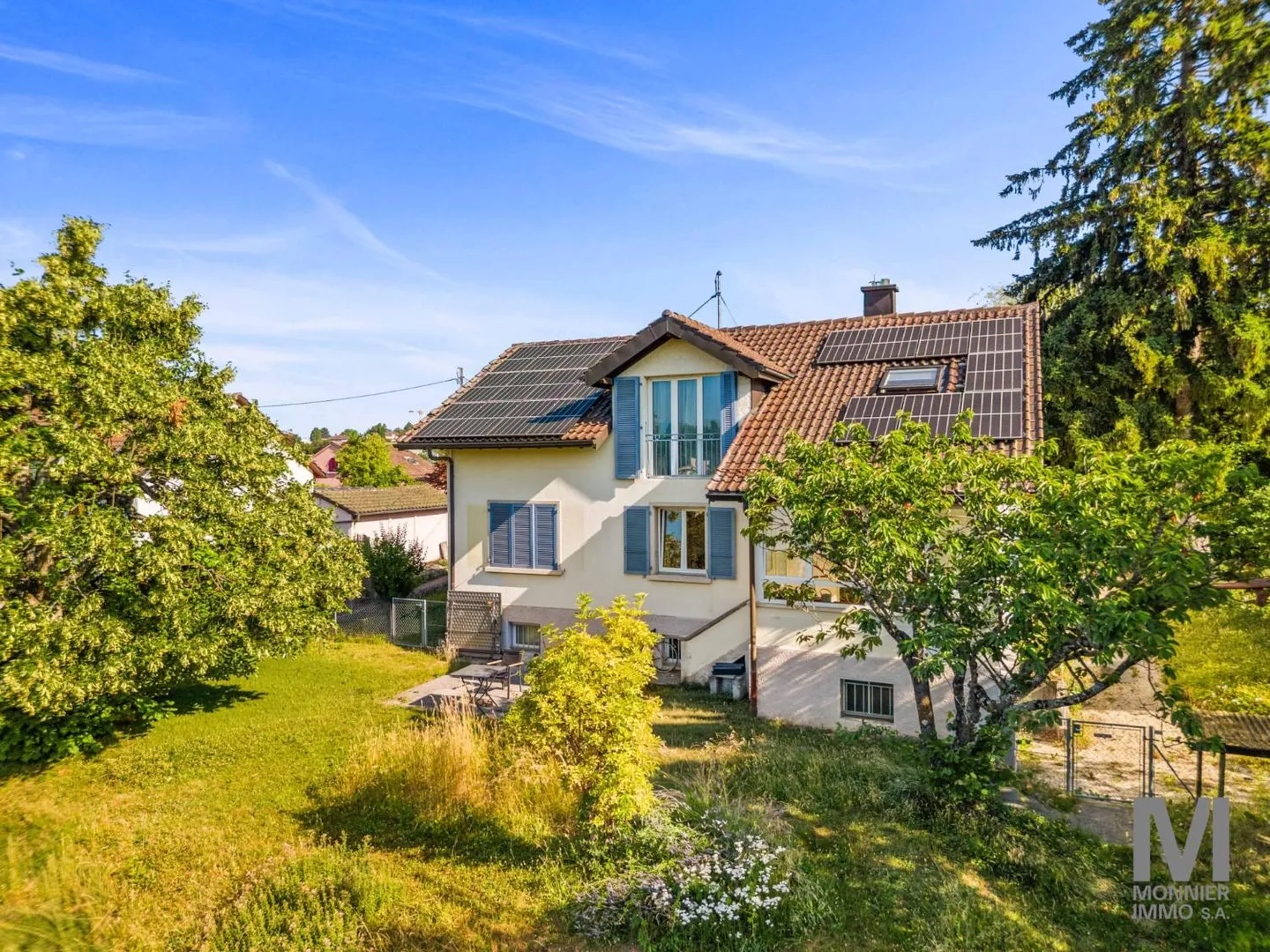 Villa 7.5 Rooms with Large Garden - Chailly, Lausanne - Photo 1 of 12