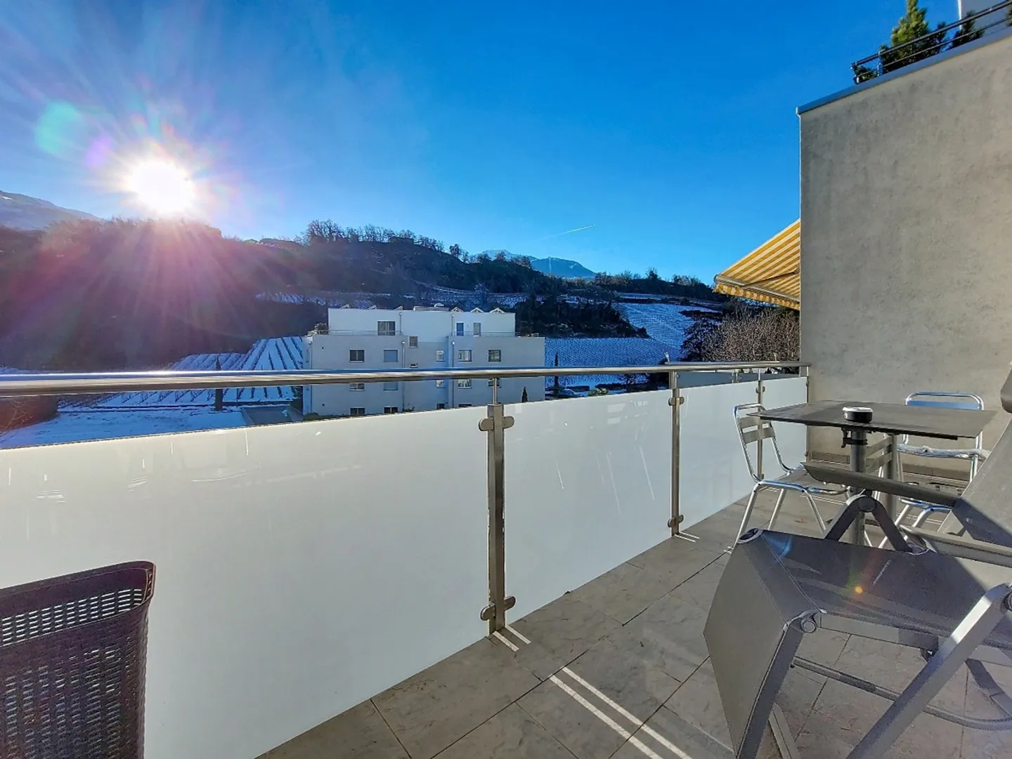 Sion/Pont-de-la-Morge, bel appartamento di 4.5 locali di 104 m2 con balcone e 2 - Foto 9 di 17