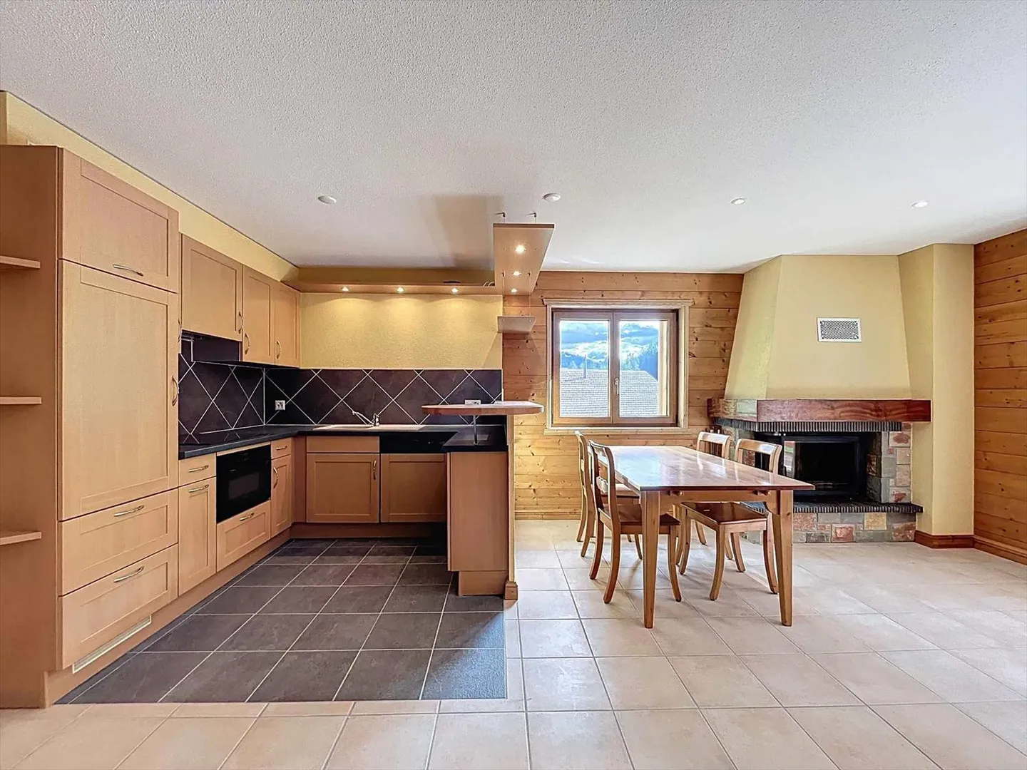 Appartamento di 3,5 locali con balcone - Foto 2 di 9
