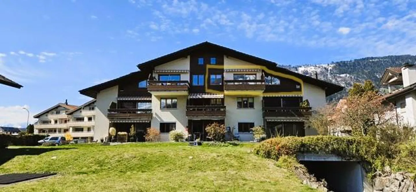 À vendre à Unterseen - Appartement en copropriété de 4,5 pièces - Photo 1 sur 7