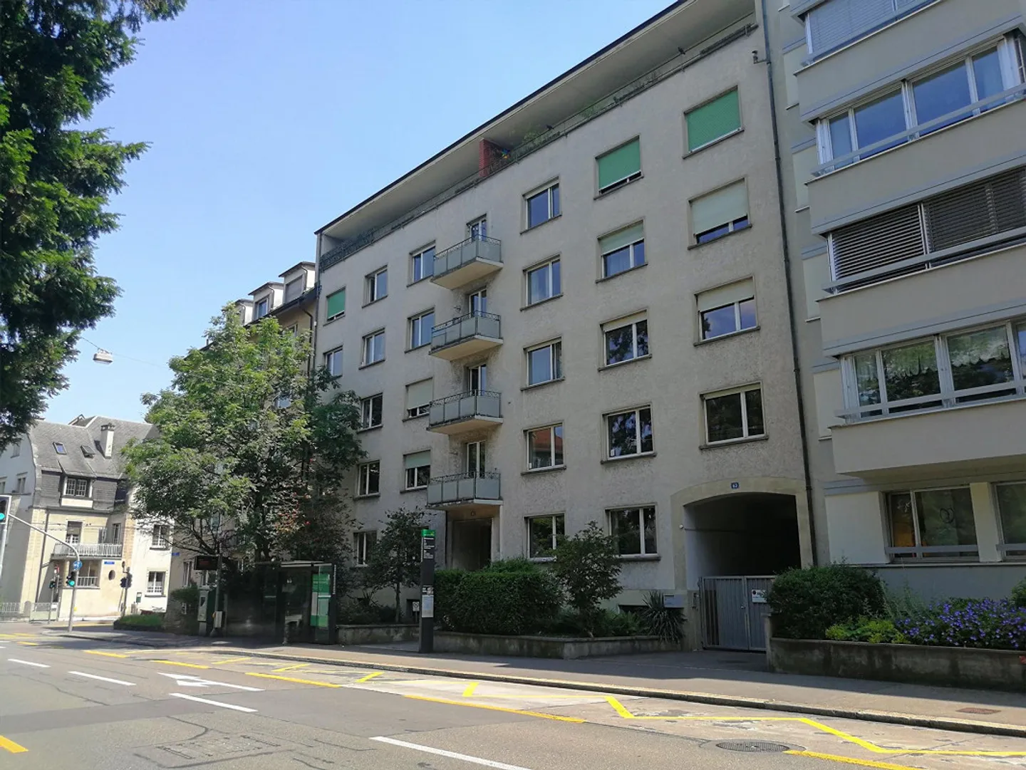 Charmant appartement de 4 pièces - Photo 2 sur 8