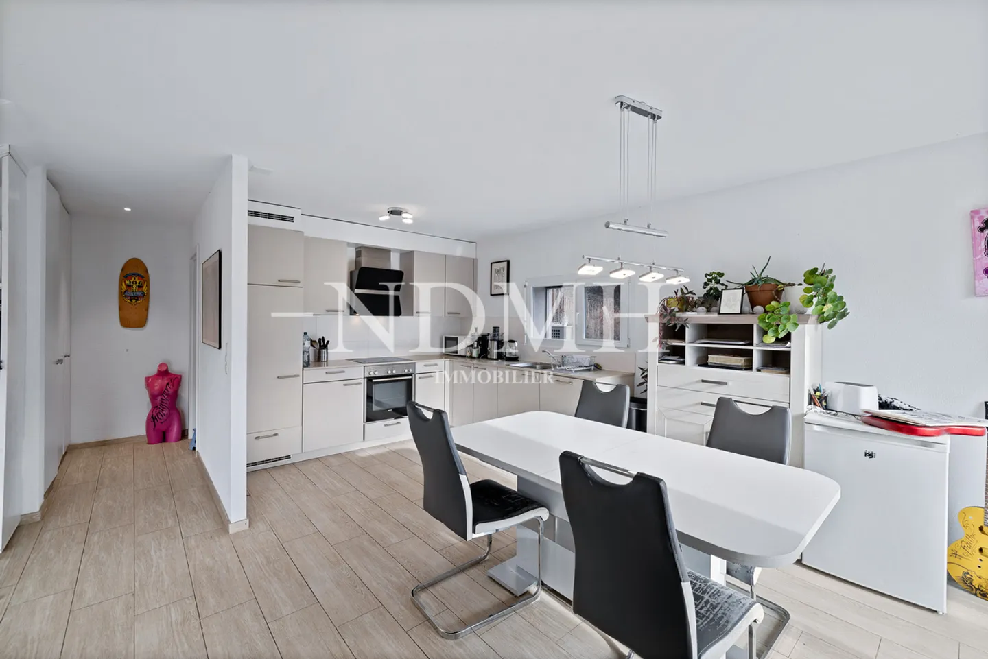 Villa indipendente spaziosa con grande giardino - Foto 4 di 9