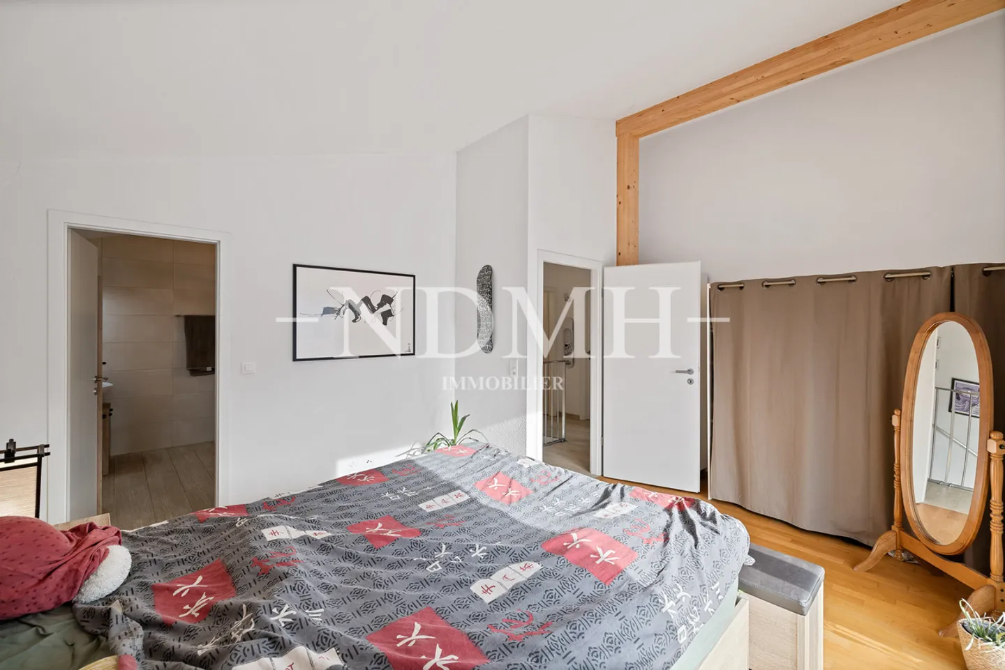 Villa indipendente spaziosa con grande giardino - Foto 6 di 9