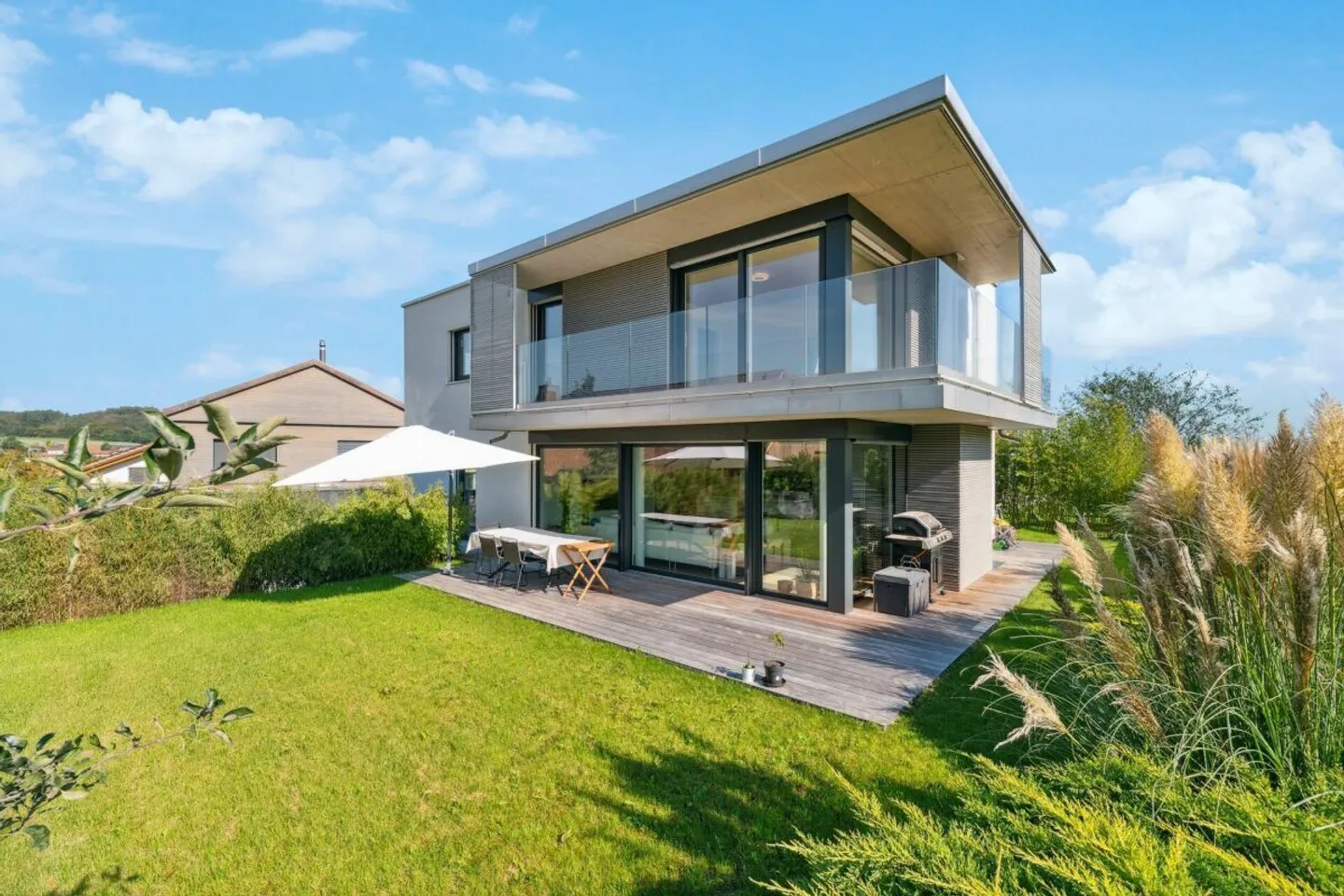 Exclusive Villa in Formangueires: Luxury in the Heart of Nature - Photo 1 of 19