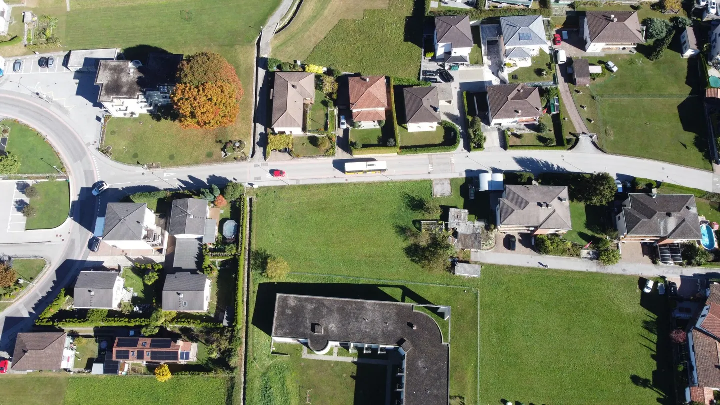 Attractive sunny building plot convenient to services - Photo 4 of 4