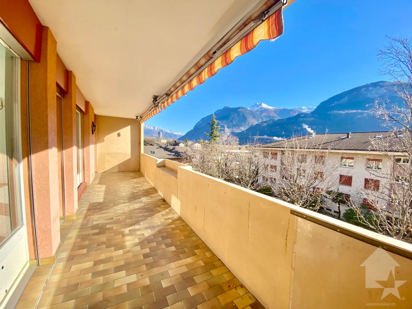 4.5 Room Apartment - Photo 2 of 20